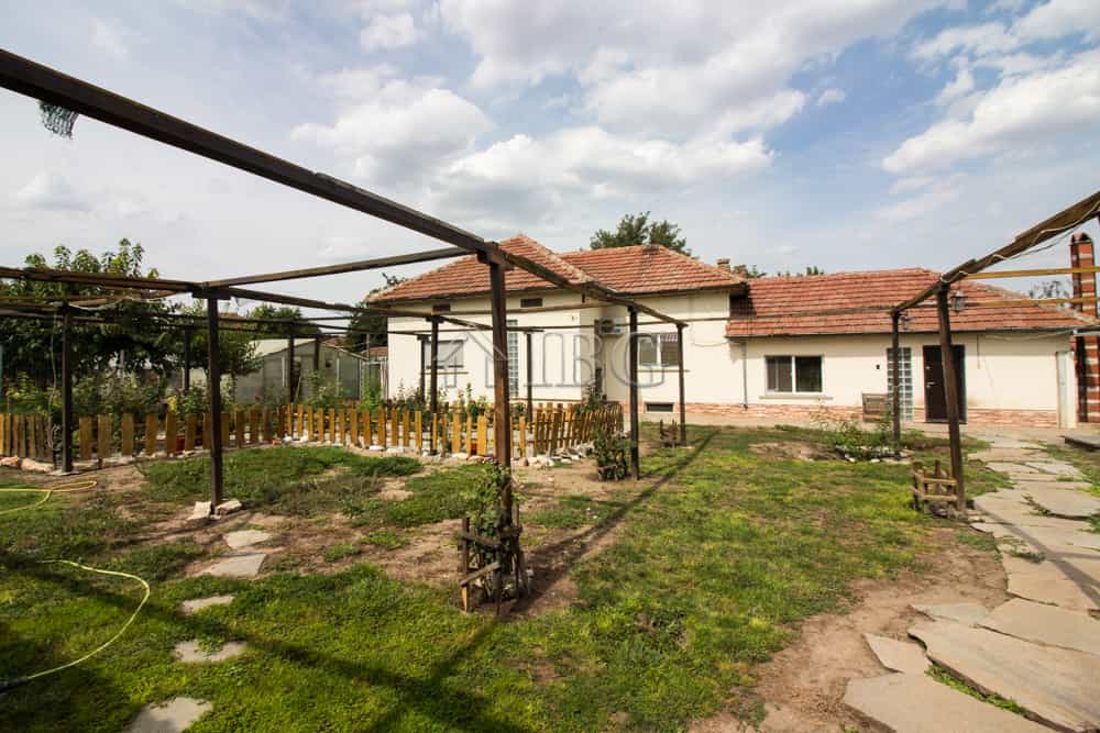 casa en Polski Trambesh, Veliko Tarnovo Province 10920373