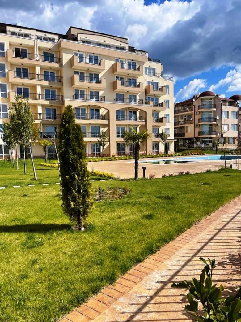 Condominium in Sveti Vlas, Burgas 10920900