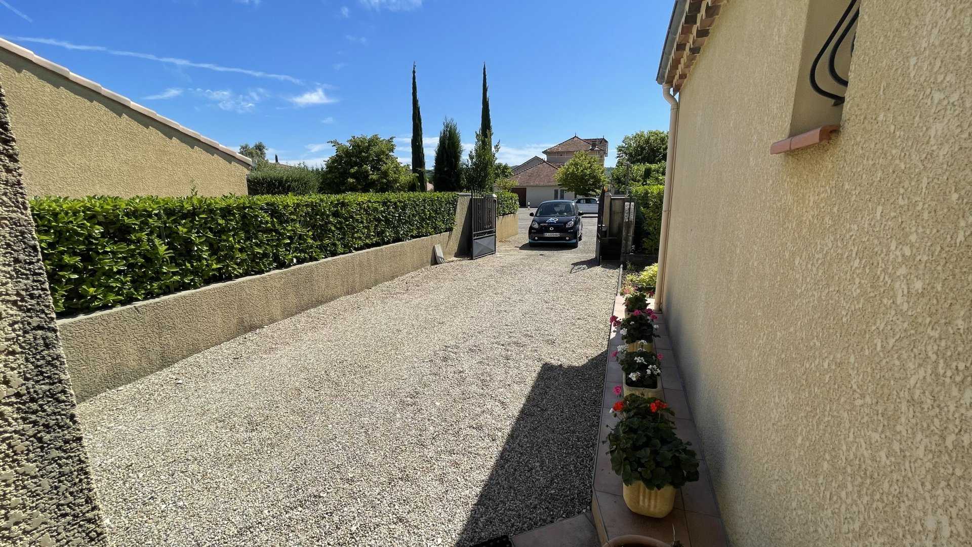 rumah dalam Montélimar, Drôme 10921179