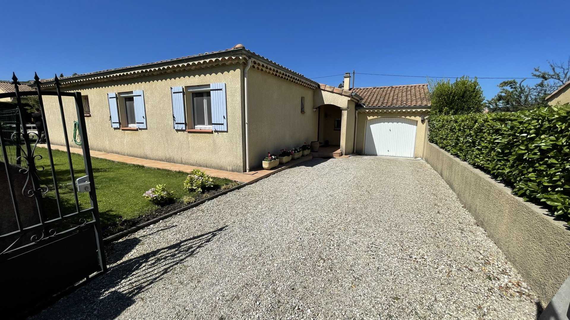 rumah dalam Montélimar, Drôme 10921179
