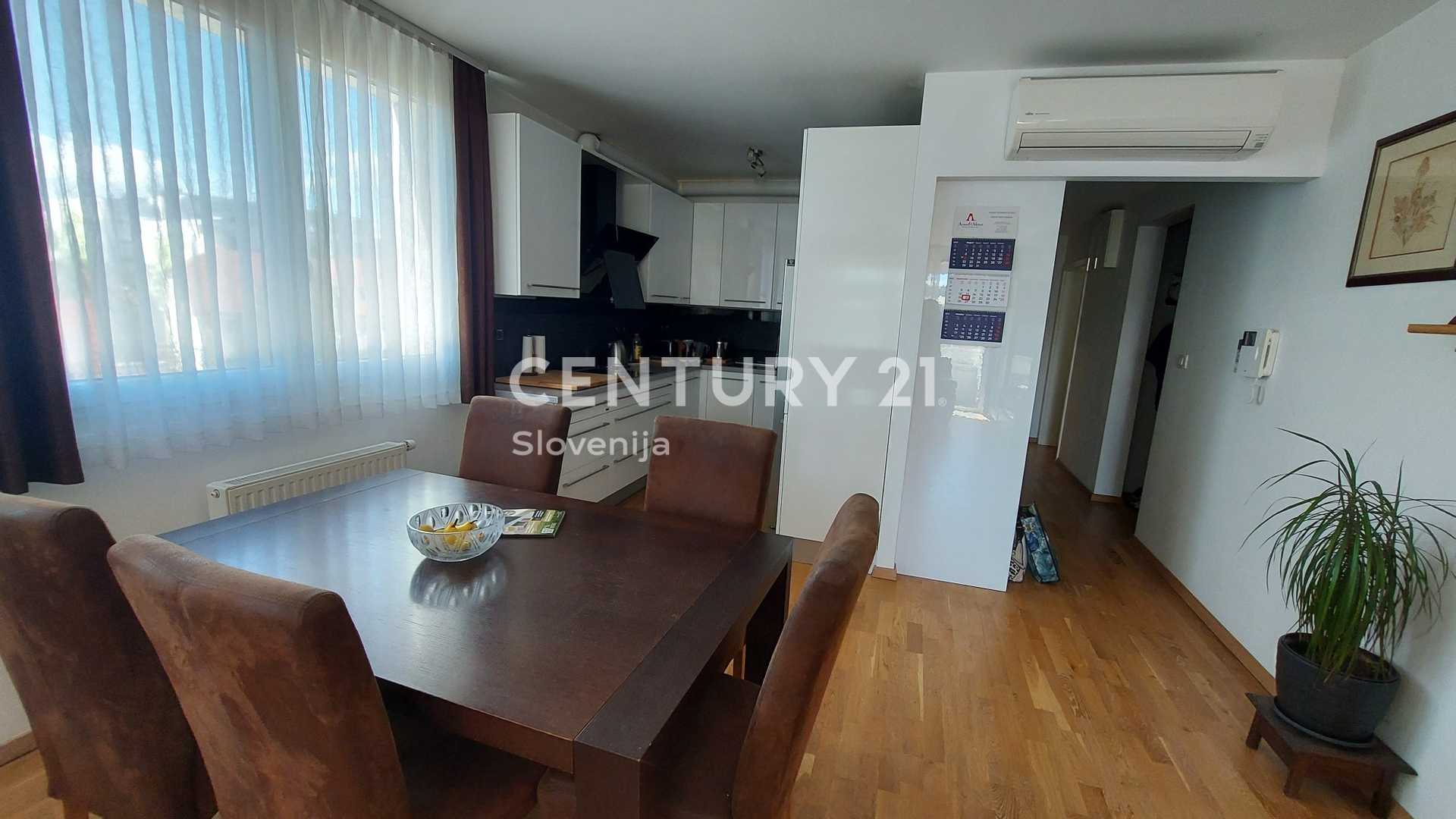 Condominium in Ljubljana, Ljubljana 10921210