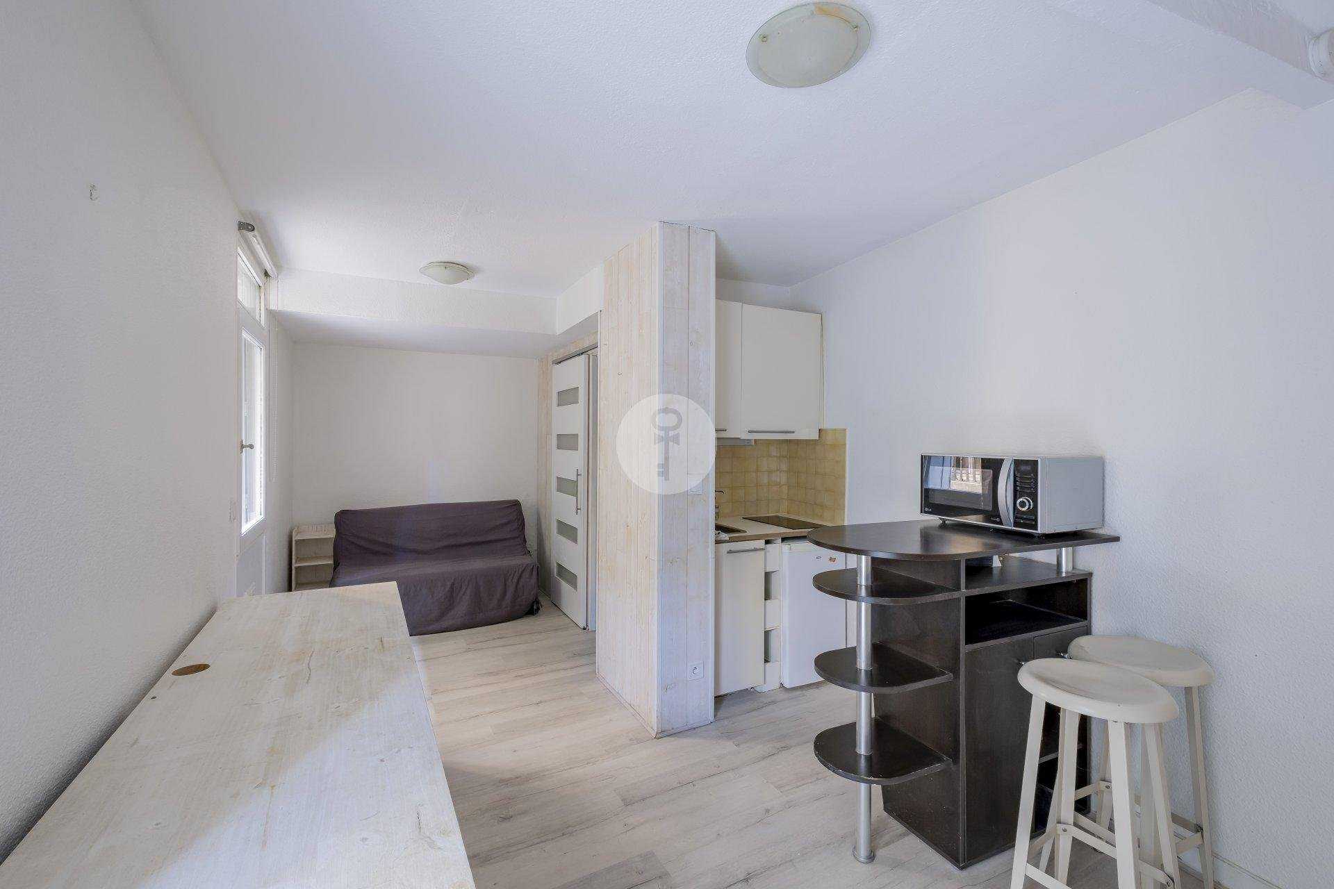 Condominium in Bordeaux, Nouvelle-Aquitaine 10921551