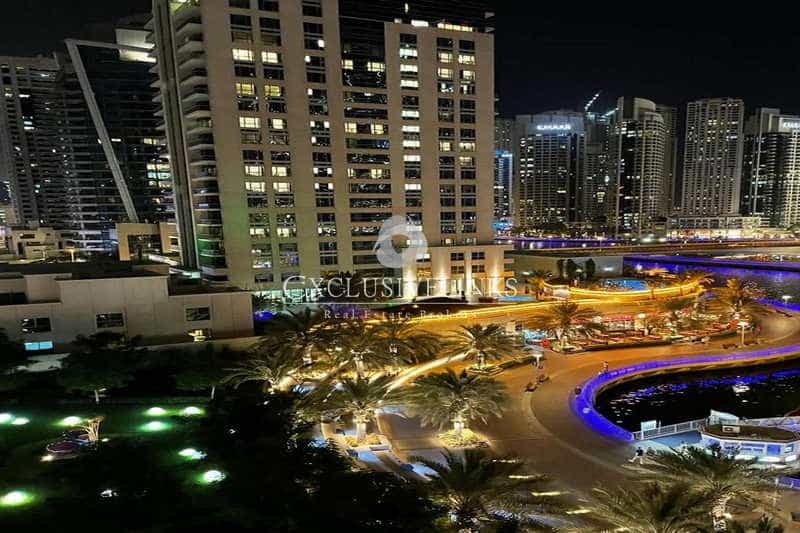 Condominium in Dubai, Dubai 10922201