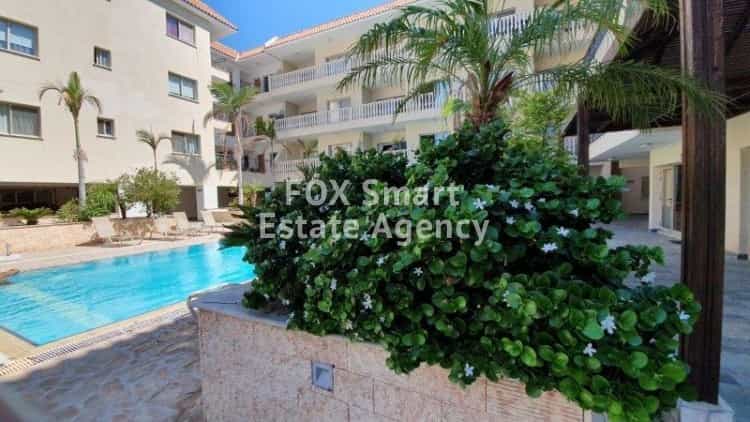 Condominium in Geroskipou, Pafos 10922465