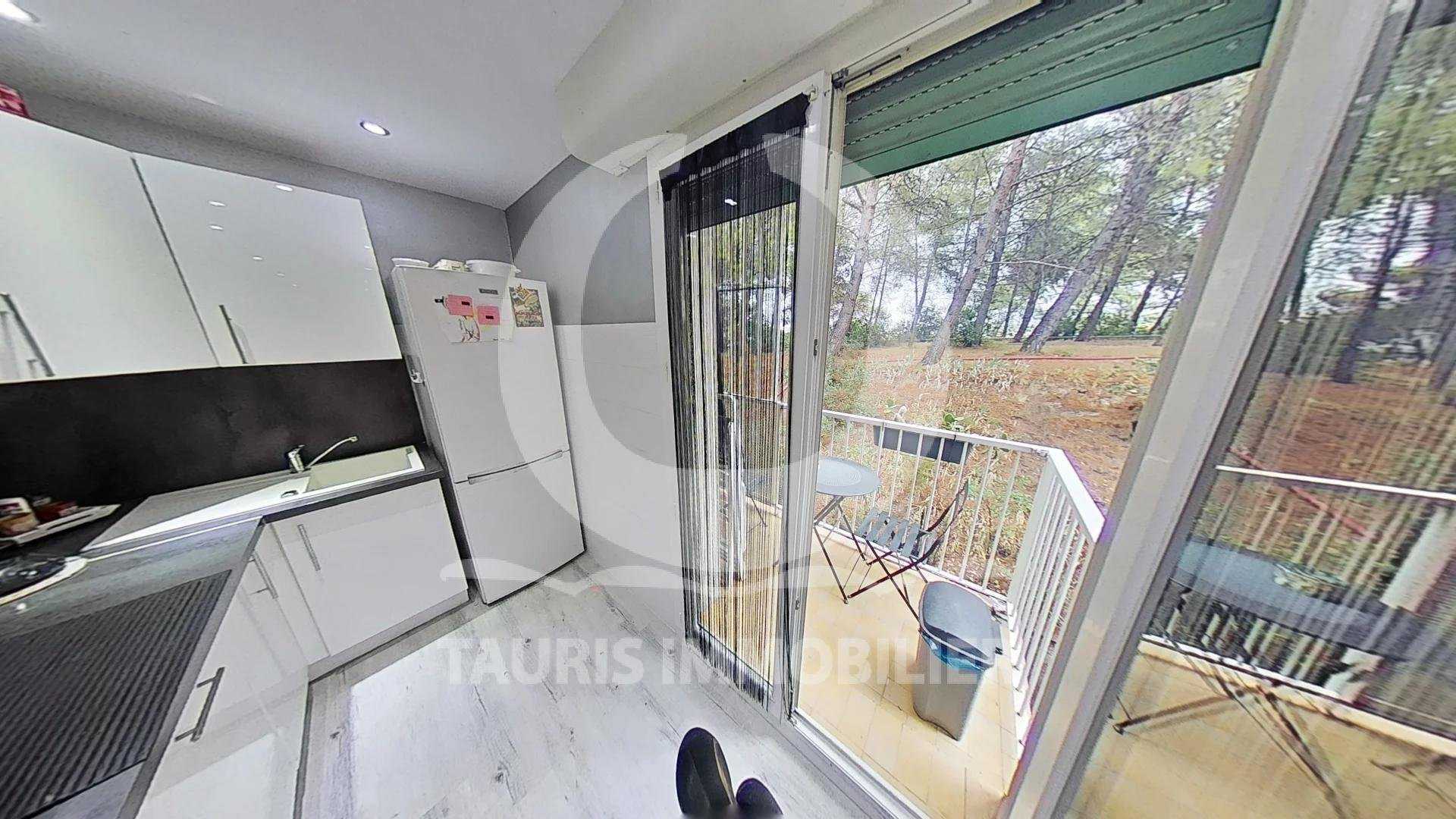 Condomínio no La Croix-Rouge, Provence-Alpes-Cote d'Azur 10923737