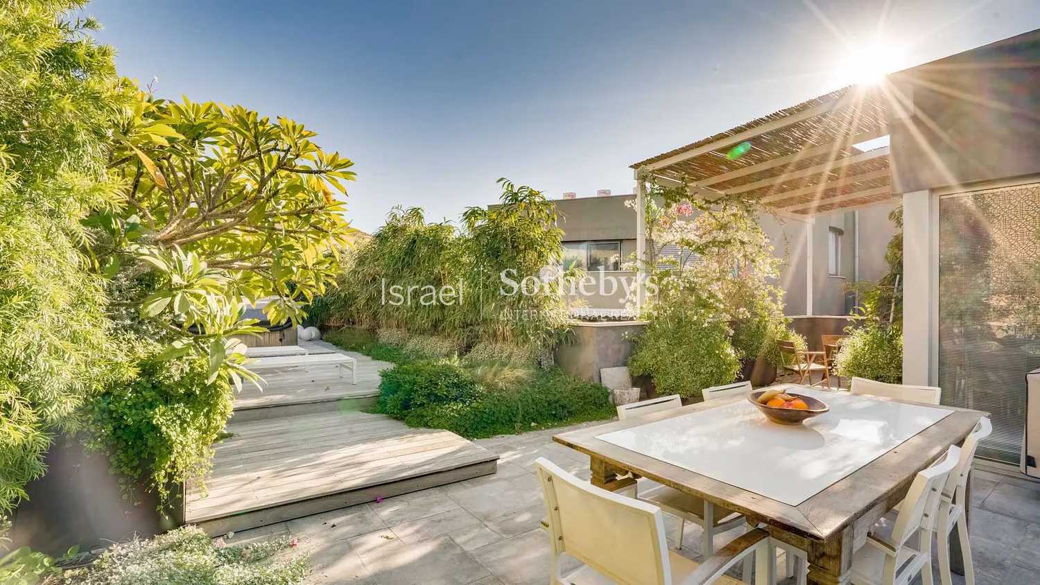 Condominium in Tel Aviv-Yafo, Shim'on Ha'tsadik Street 10923768