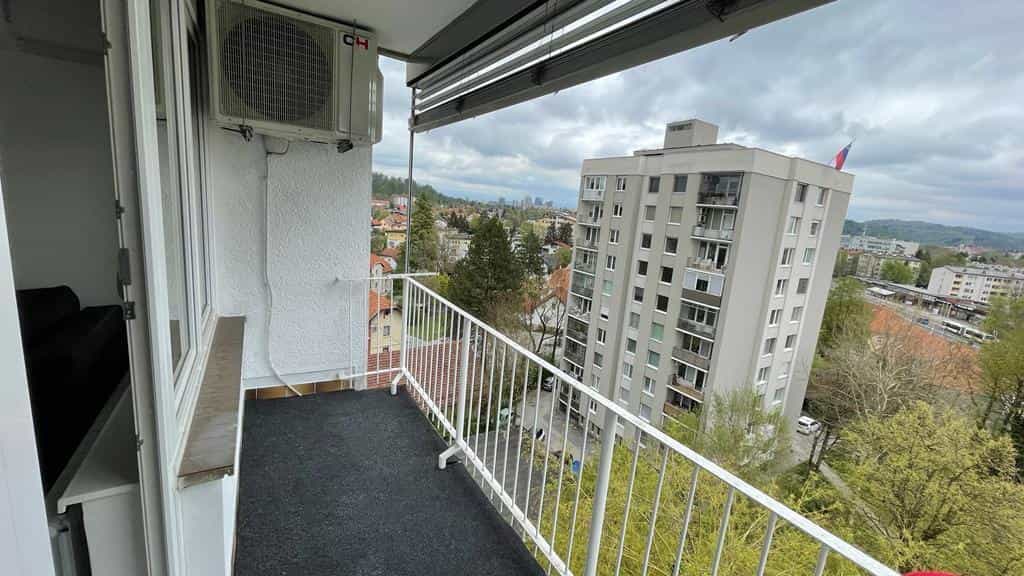 Condominium in , Ljubljana 10923856