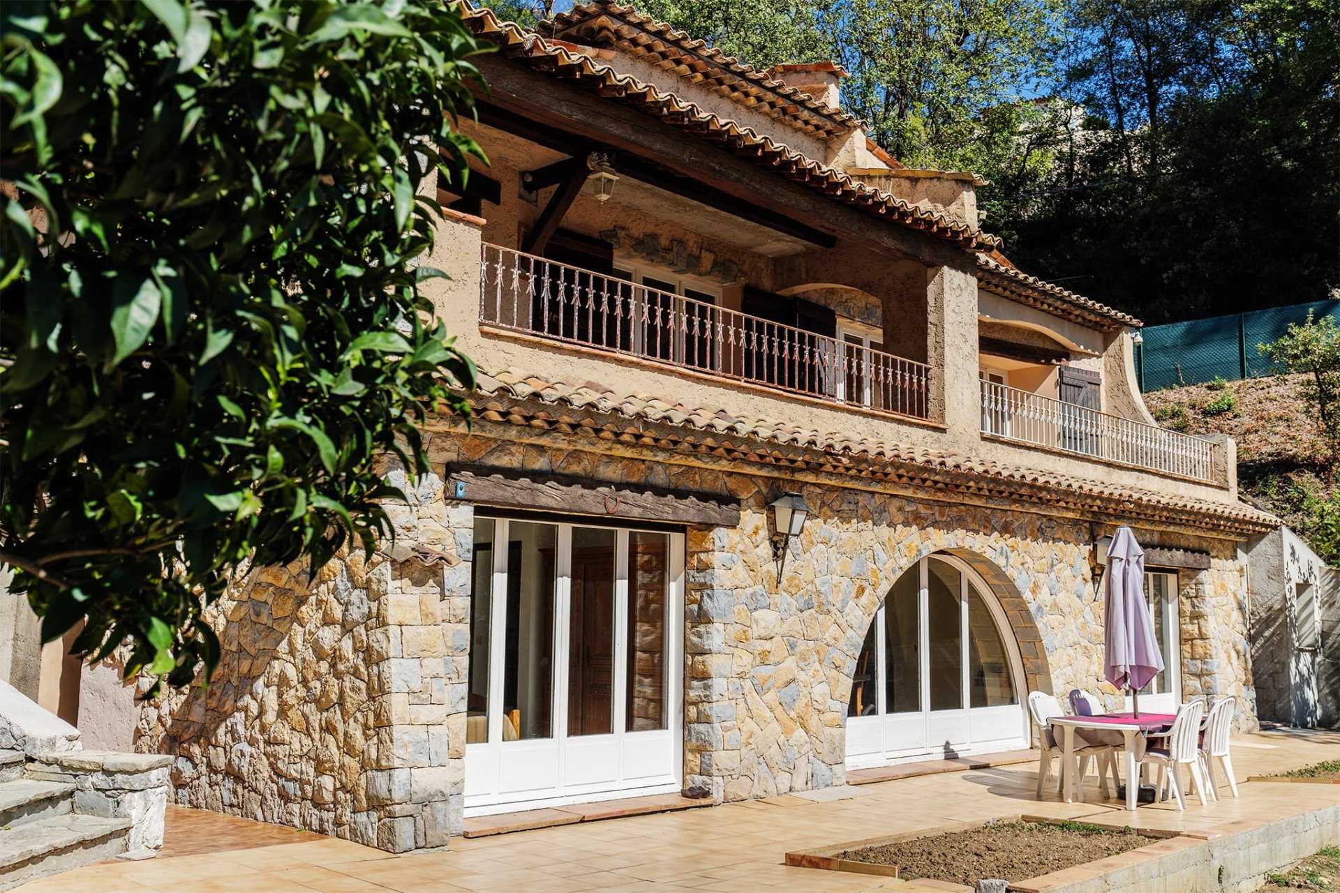 rumah dalam La Gaude, Provence-Alpes-Côte d'Azur 10924246