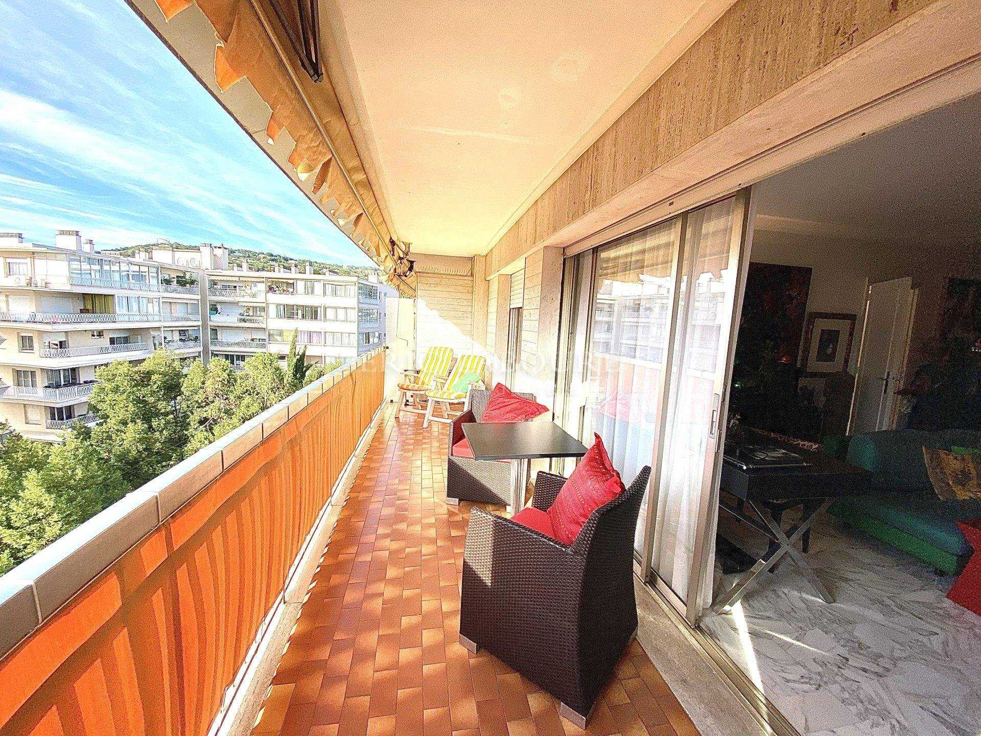Residenziale nel Cannes, Alpes-Maritimes 10924254
