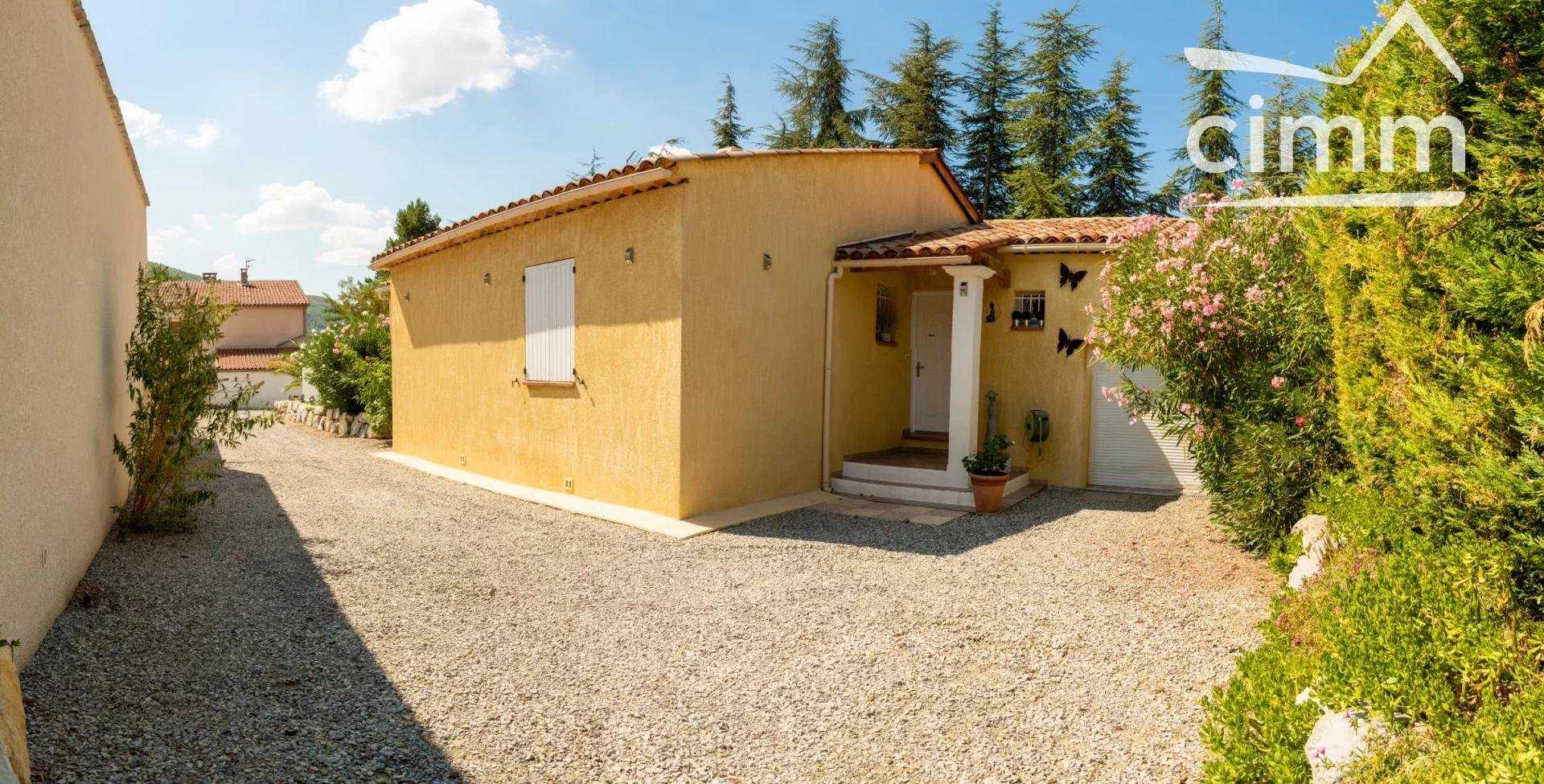 Hus i L'Escale, Provence-Alpes-Cote d'Azur 10924289