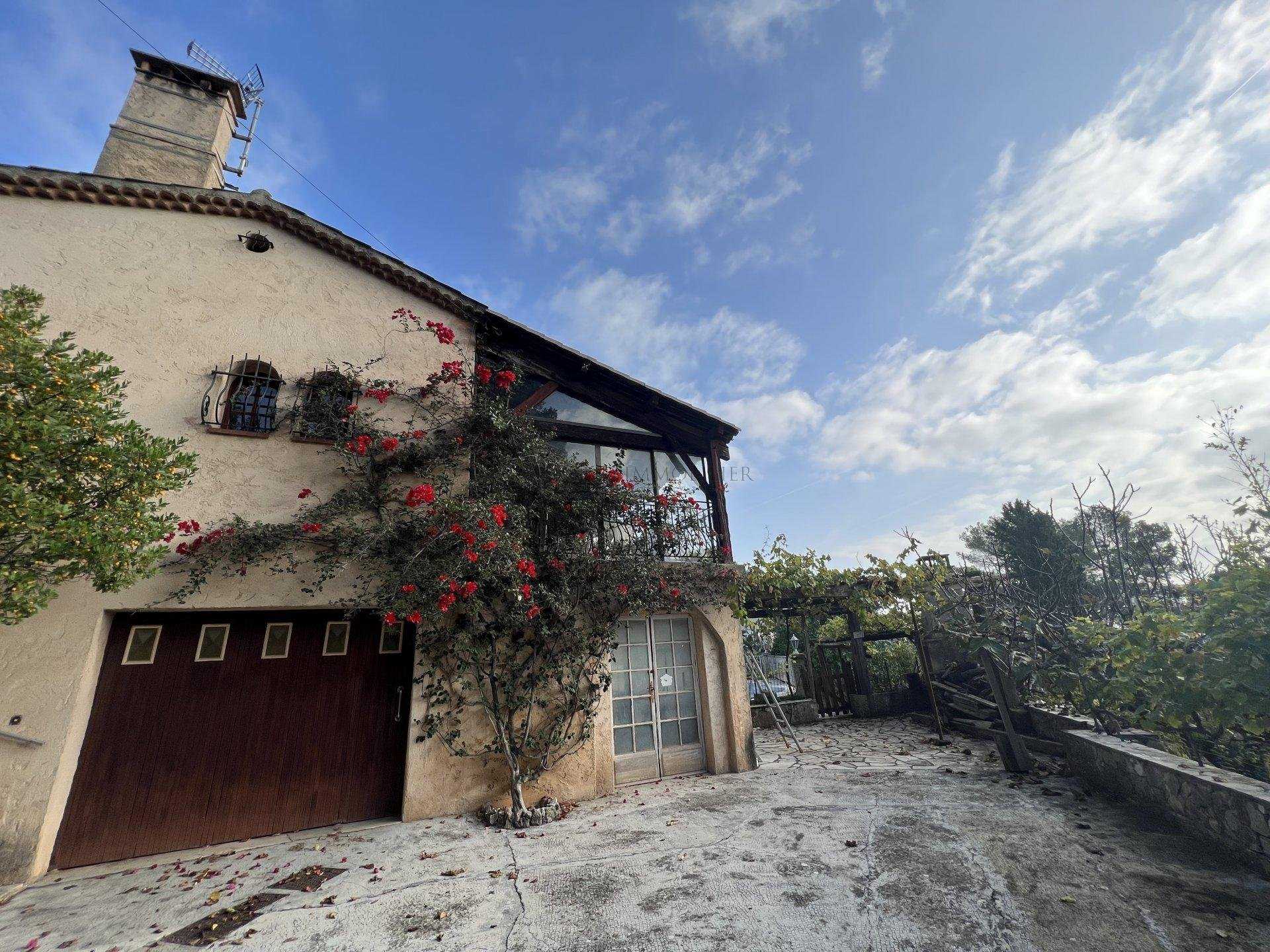 casa en Vallauris, Provenza-Alpes-Costa Azul 10924308