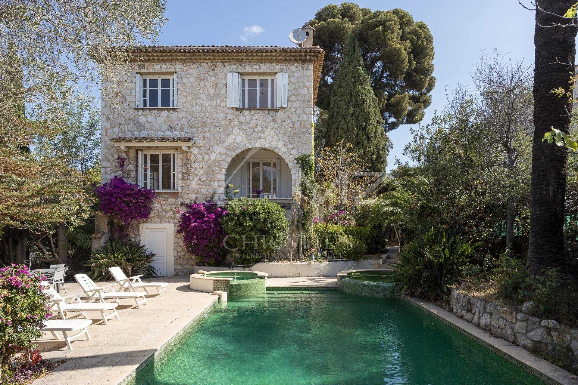 rumah dalam bagus, Provence-Alpes-Côte d'Azur 10924311