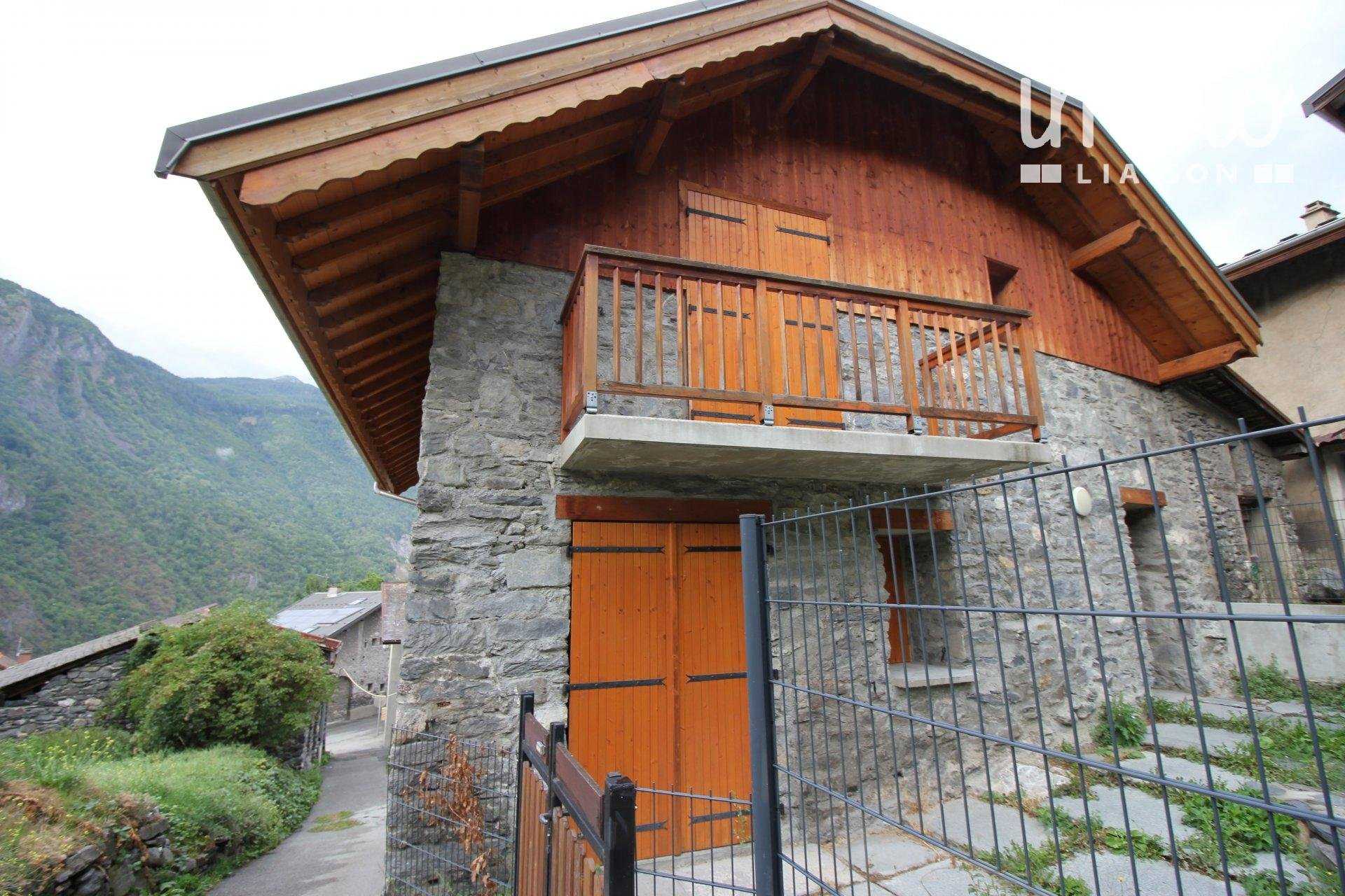 casa en Saint-Martin-de-la-Porte, Savoie 10924328