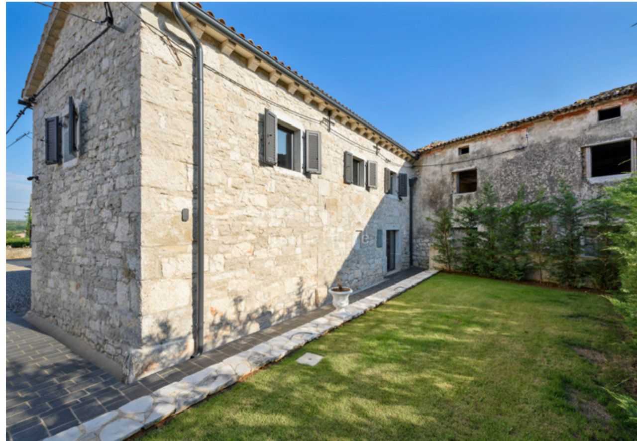 casa en Mušalež, Istria County 10924415