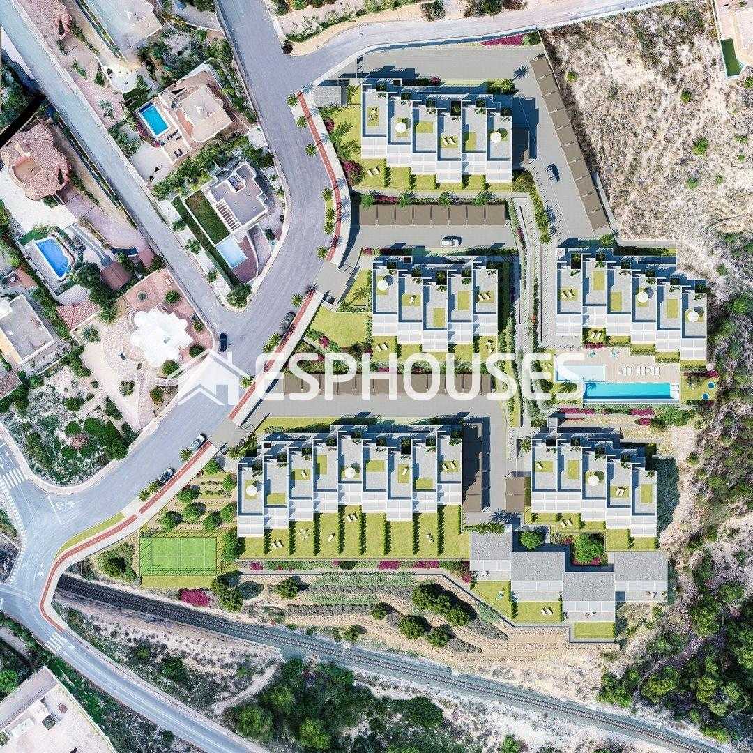 Condominium in Villajoyosa, Valencia 10924787