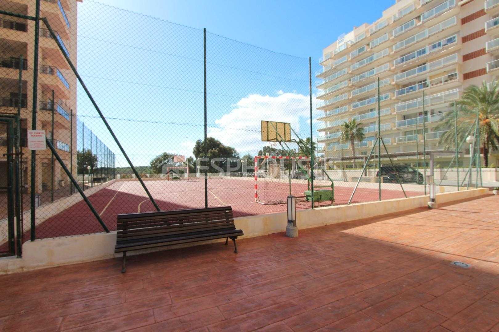 Condominium in Guardamar del Segura, Valencia 10925185