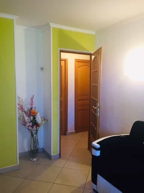 公寓 在 贝宗斯, 法兰西岛 10925682