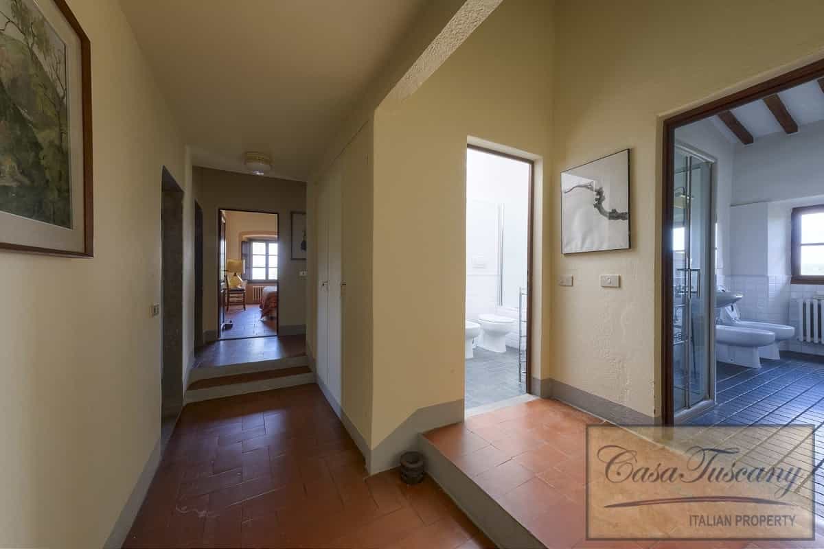 Condominium in , Tuscany 10925833
