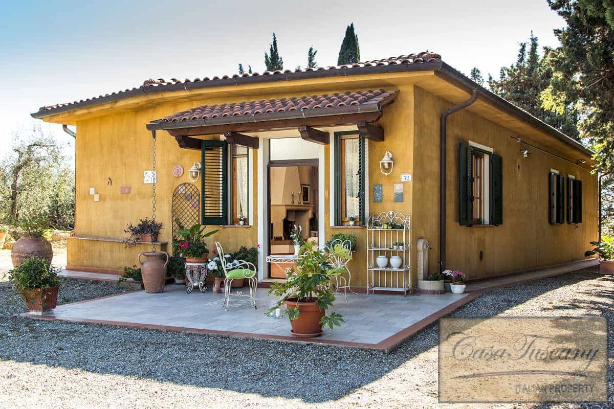 rumah dalam , Tuscany 10925845