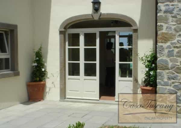 Condominium in Cortona, Toscane 10925871