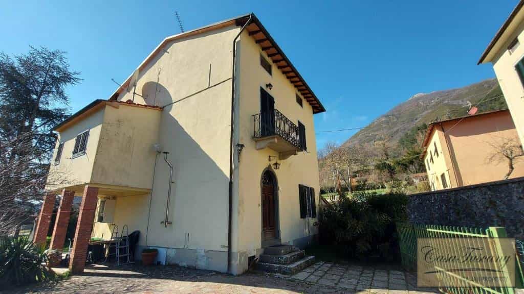 Будинок в Баньї ді Лукка, Тоскана 10925889