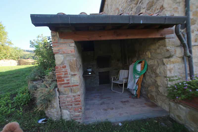 Ejerlejlighed i Montecatini, Toscana 10925893