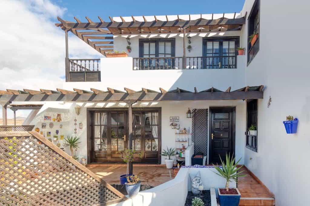 House in Arrecife, Canary Islands 10925960