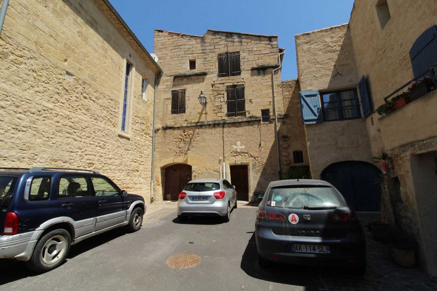 Dom w Nezignan-l'Eveque, Occitanie 10926156