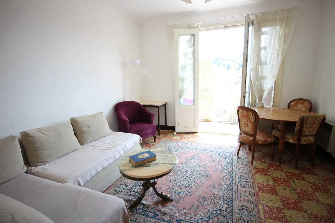Condominium in Bedarieux, Occitanië 10926191