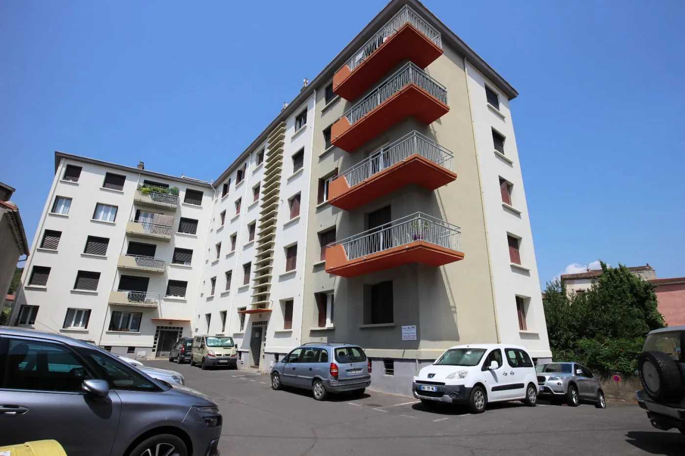 Condominium dans Bédarieux, Occitanie 10926191