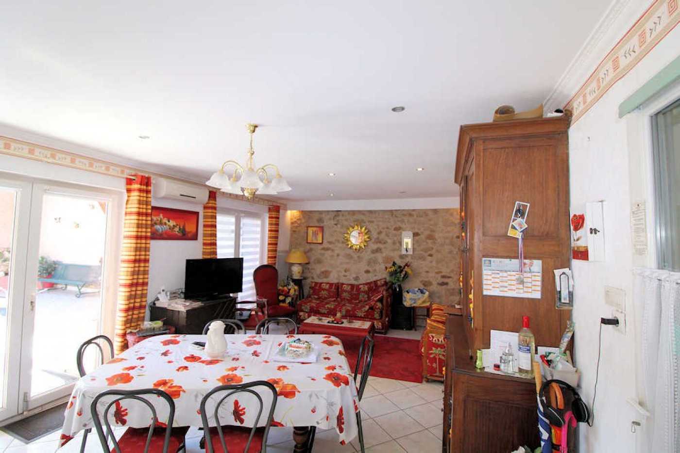 Casa nel Usclas-d'Herault, Occitania 10926208