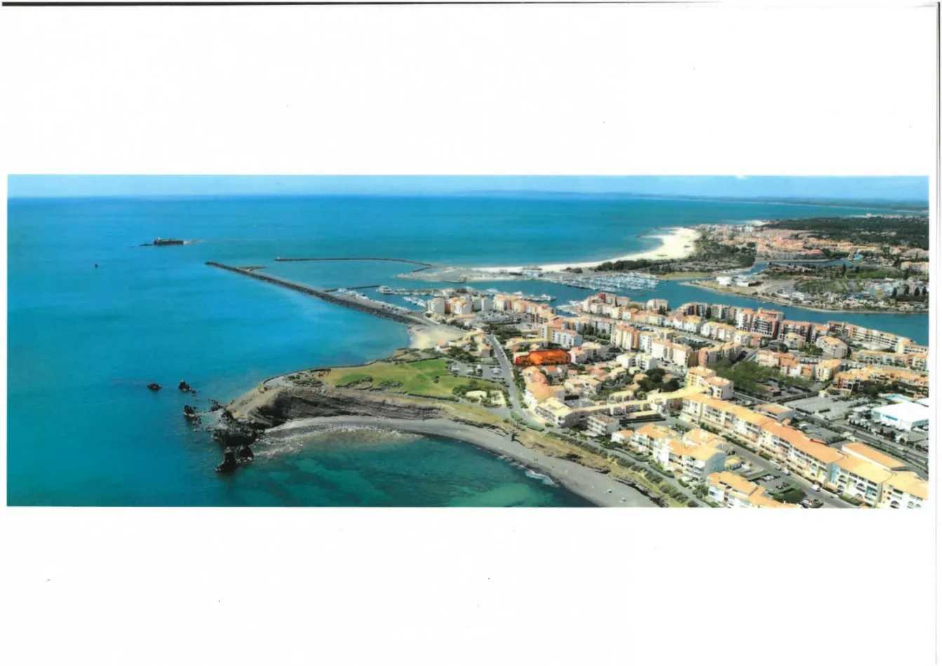 Condominio en El Cabo de Agde, Occitania 10926276