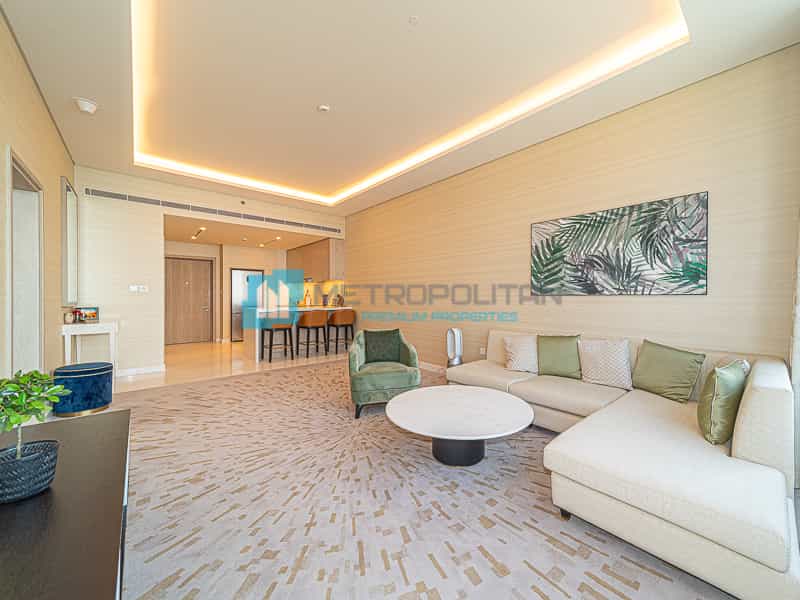 Condominium in Dubai, Dubai 10926723