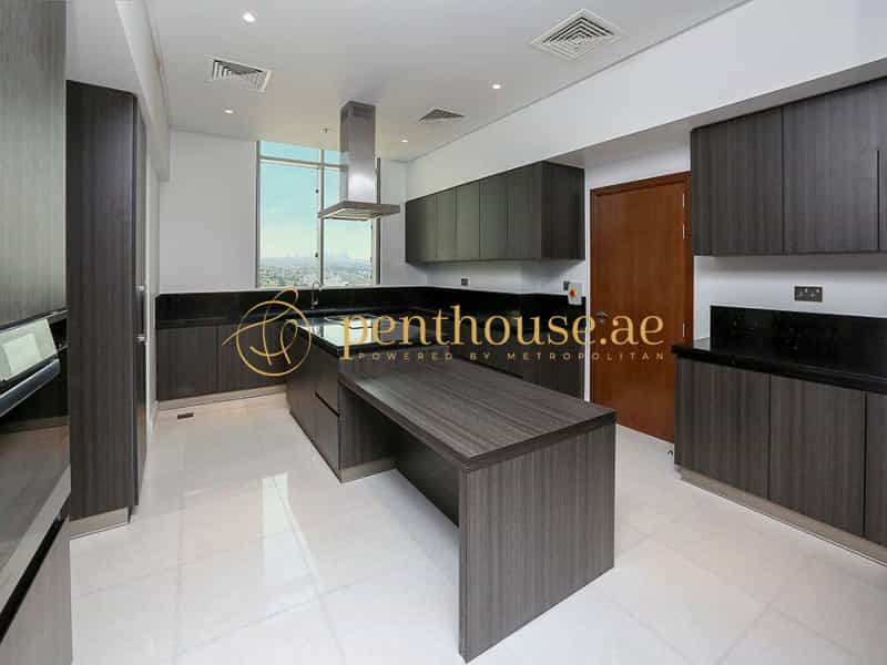 House in دبي, دبي 10926827