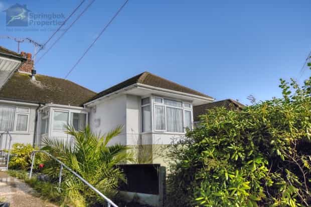 House in Leigh-on-Sea, Southend-on-Sea 10926874