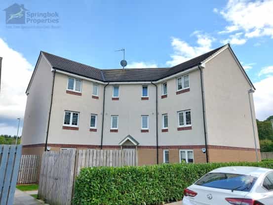 Condominium in Pollokshaws, Oost-Renfrewshire 10926889