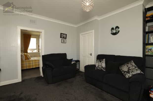 Condominium in Kilmarnock, East Ayrshire 10926961