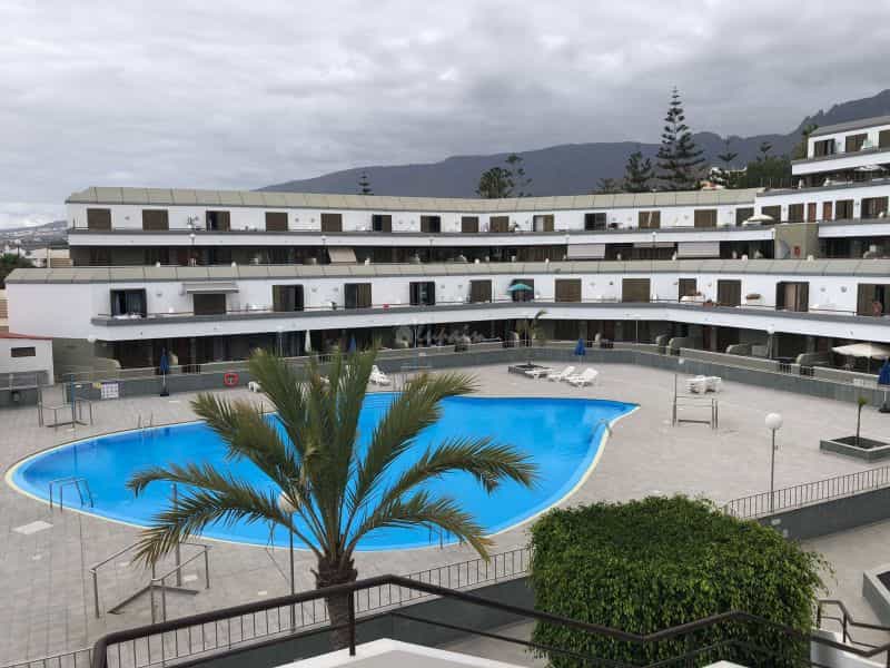Condominium in El Guincho, Canary Islands 10926999