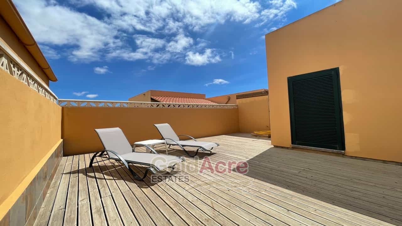 House in La Oliva, Canary Islands 10927042