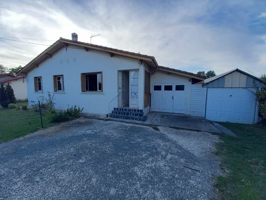 House in Cahuzac, Nouvelle-Aquitaine 10927061
