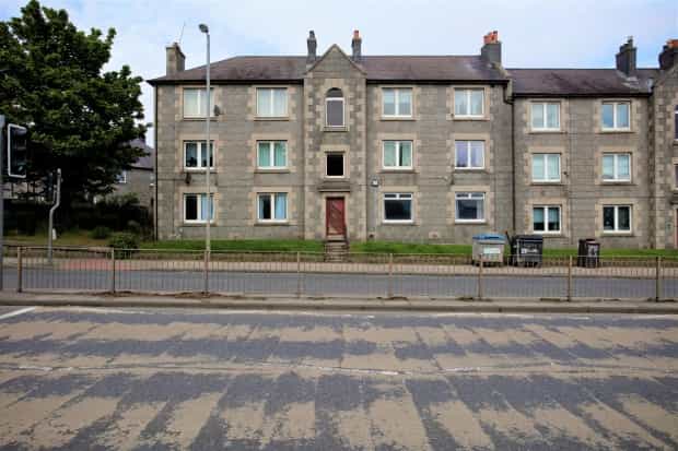 Condominium in Roodmos, De stad Aberdeen 10927158