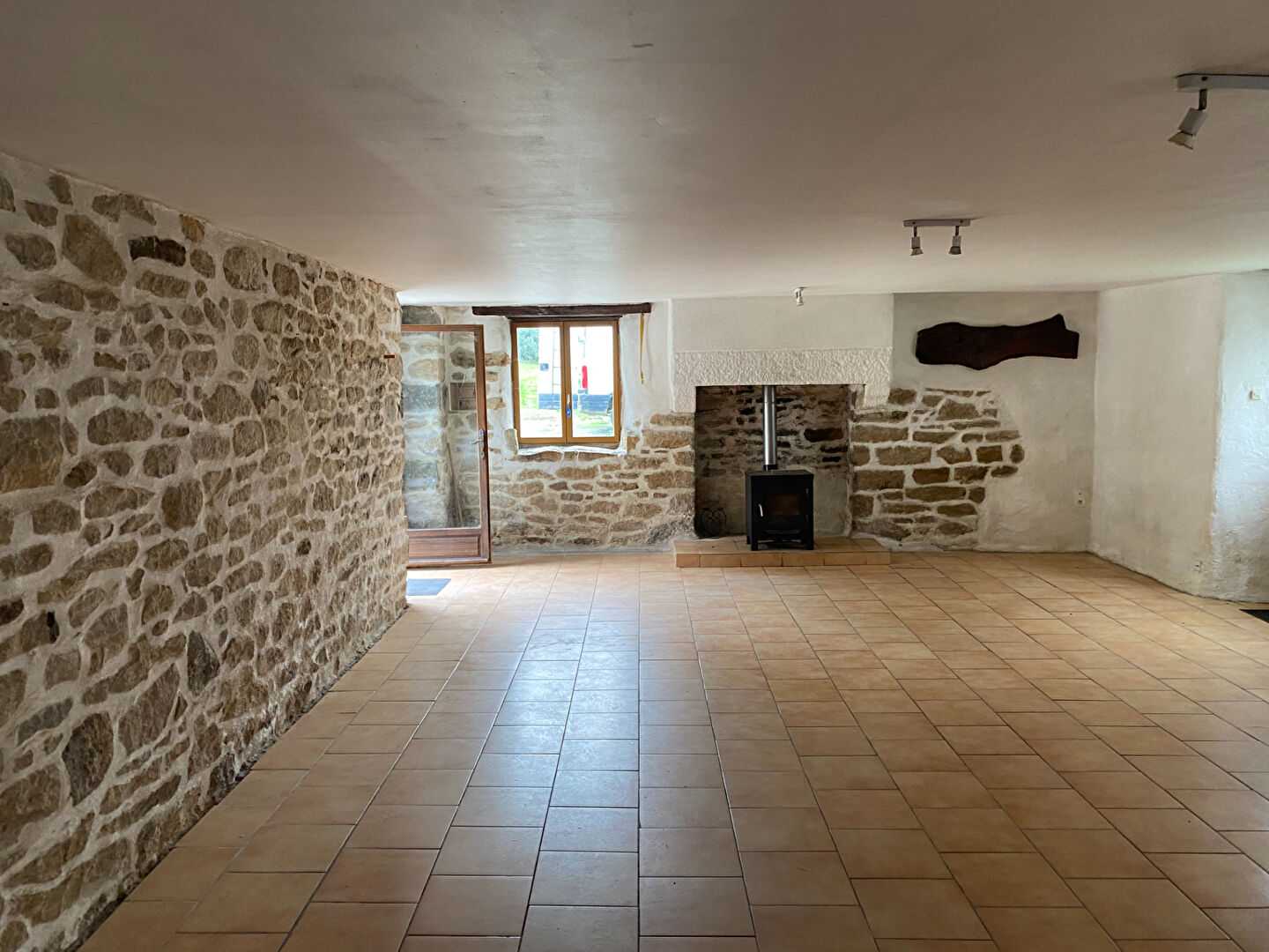 rumah dalam Saint-Vran, Bretagne 10927261