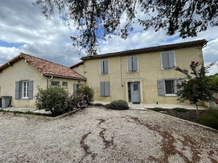 房子 在 Masseube, Occitanie 10927459