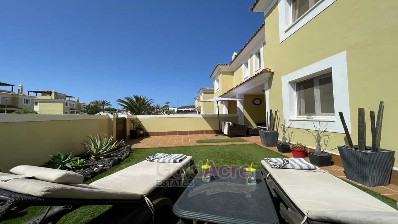 House in La Oliva, Canary Islands 10927489