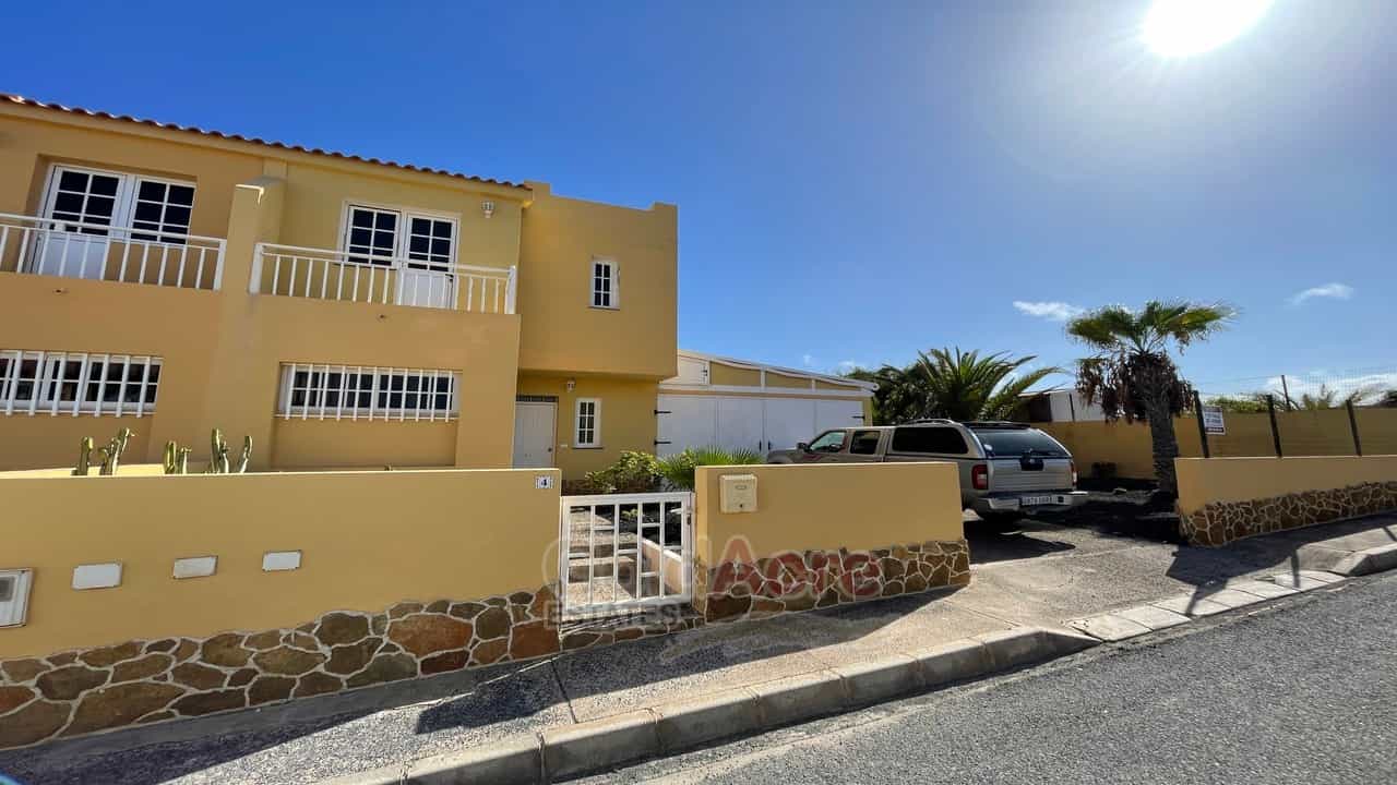 Huis in La Oliva, Canarische eilanden 10927497