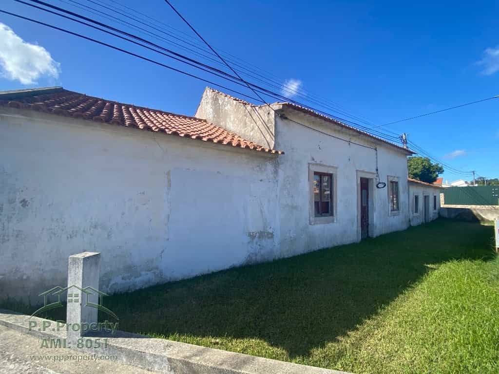 House in Alcobaça, Leiria District 10927755