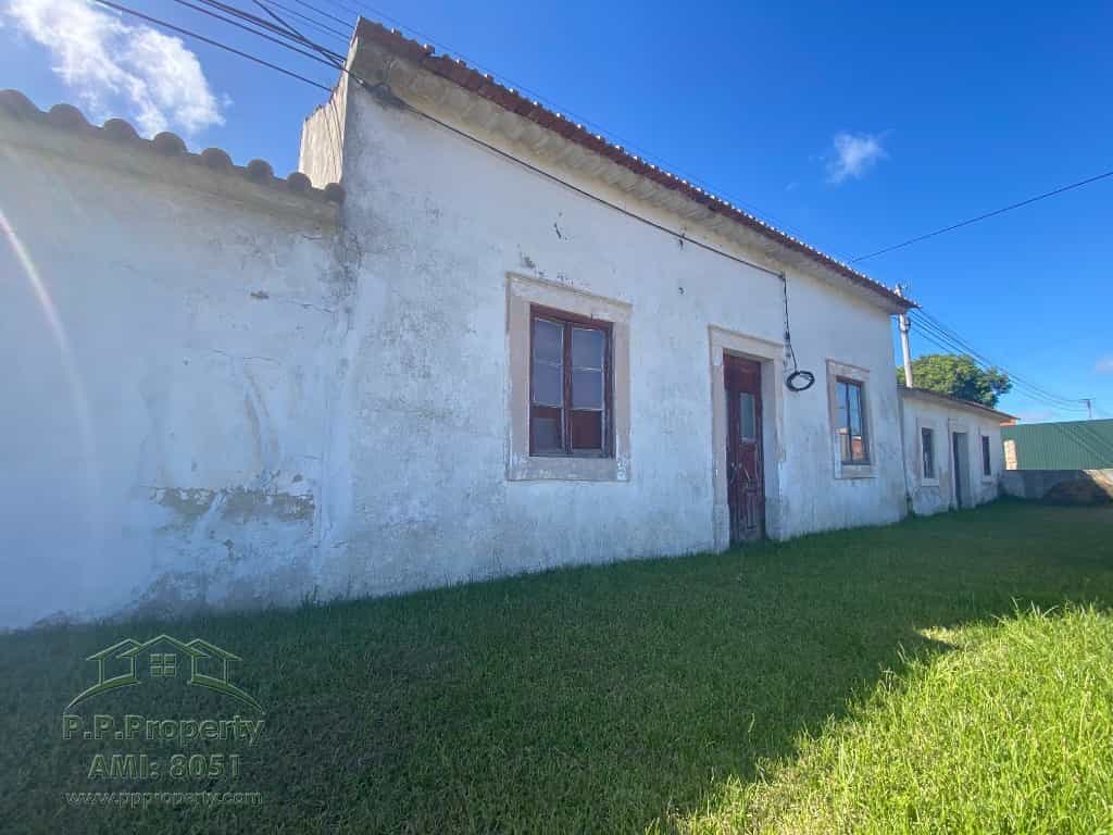 House in Alcobaca, Leiria 10927755