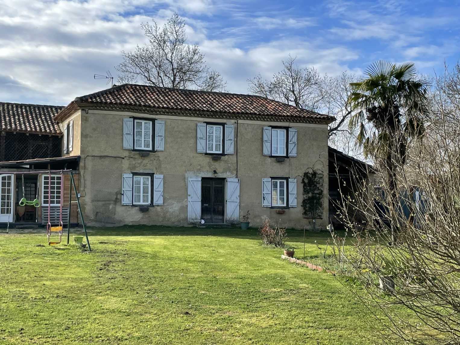房子 在 Masseube, Occitanie 10927774
