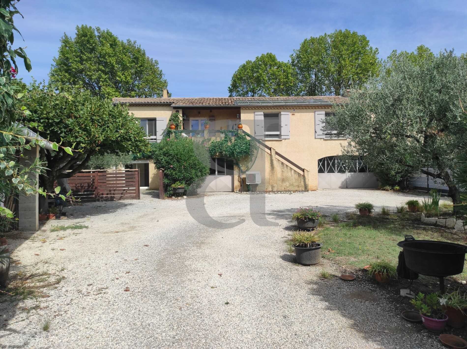Casa nel Roaix, Provence-Alpes-Cote d'Azur 10927805