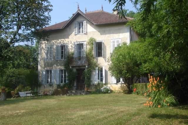 Будинок в Nogaro, Occitanie 10928023